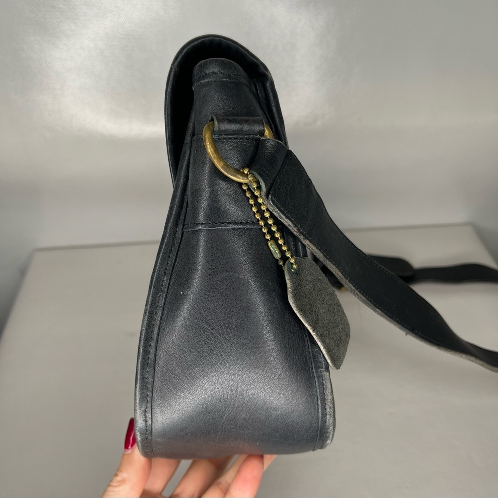 Vintage Coach Chelsea Saddle Bag Black Leather Crossbody - Picture 2 of 16